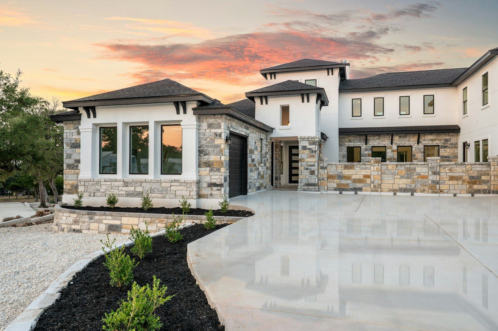 Crisp edged lawn detail